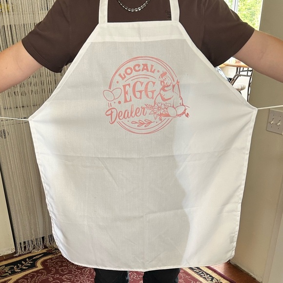 Charming White and Pink Apron- local egg dealer- great present - Picture 4 of 5